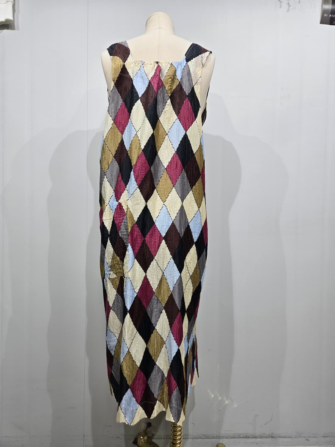 이세이미야케 다이아몬드 패턴 플리츠 롱 조끼 상품이미지2