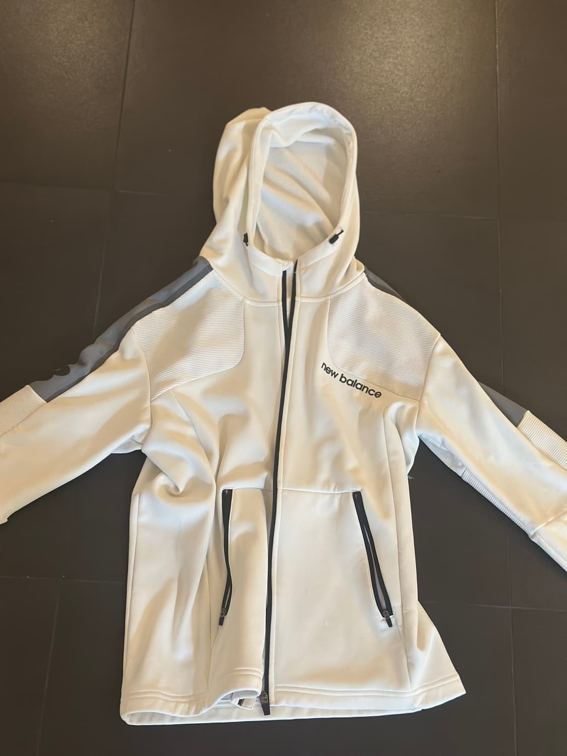 뉴발란스 후드집업 상품이미지1