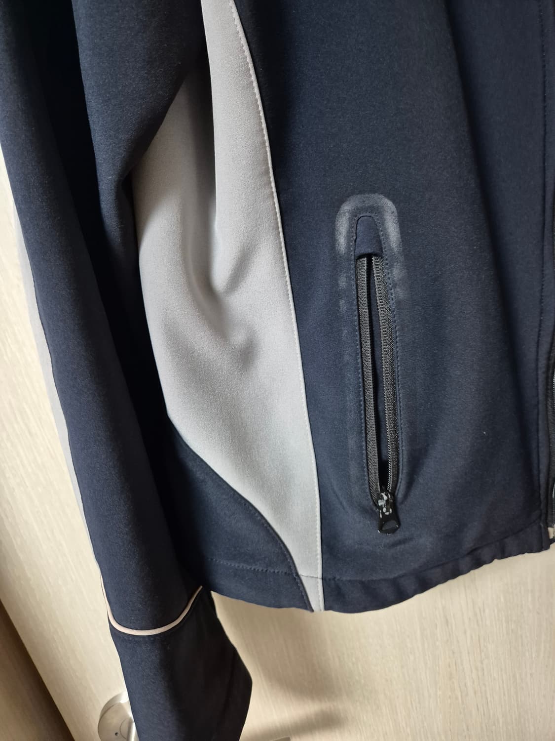 페페진스 레드불 레이싱 팀 자켓 
져지 집업 M  상품이미지5