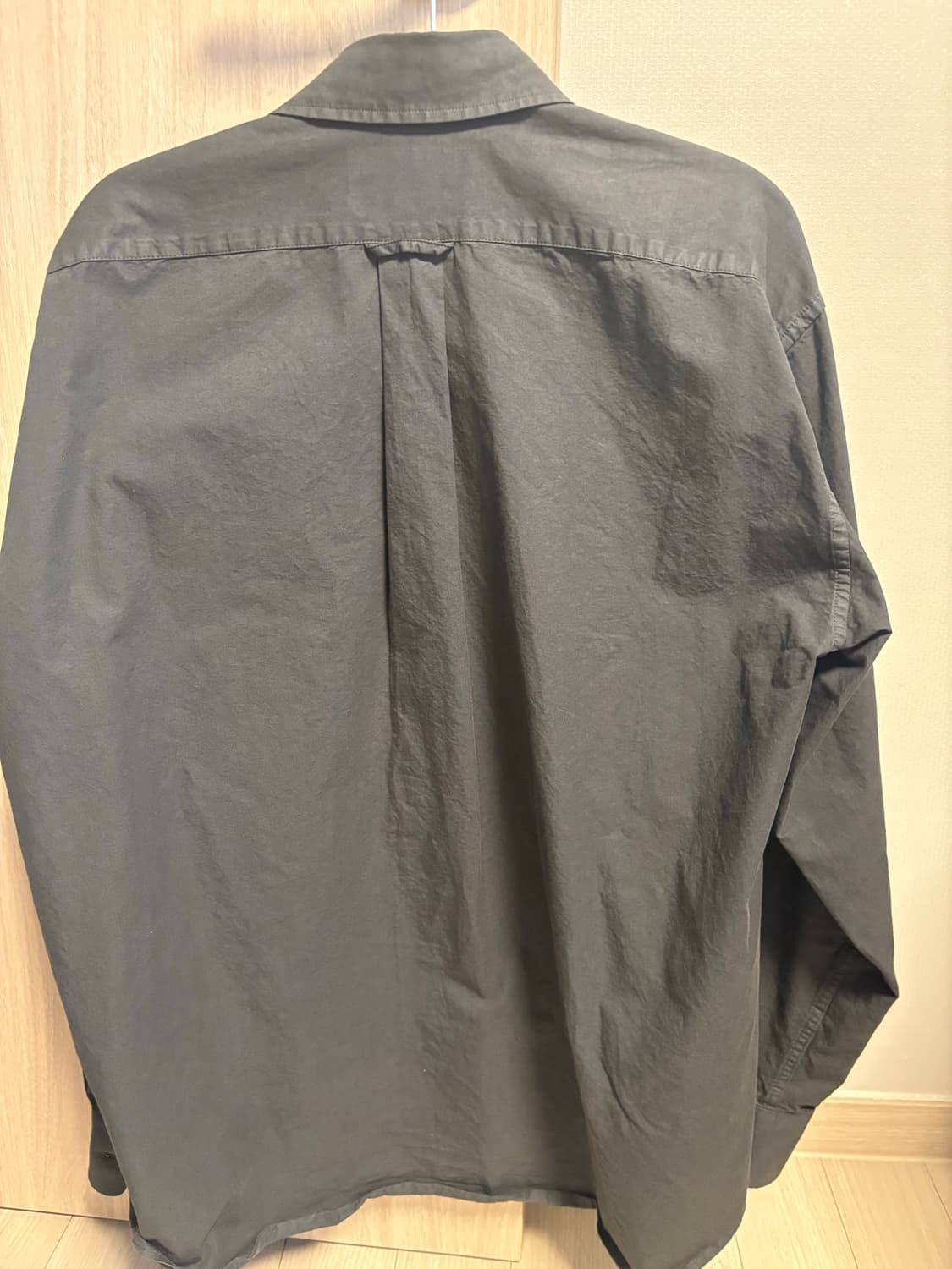 아트이프액츠 셔츠 차콜 상품이미지2