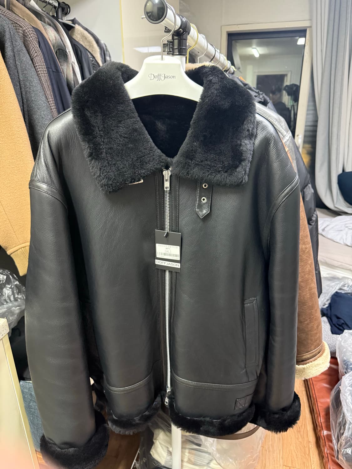 [판매] 도프제이슨 오버사이즈 리얼 무스탕 블랙 XL (새상품/택O) 상품이미지1