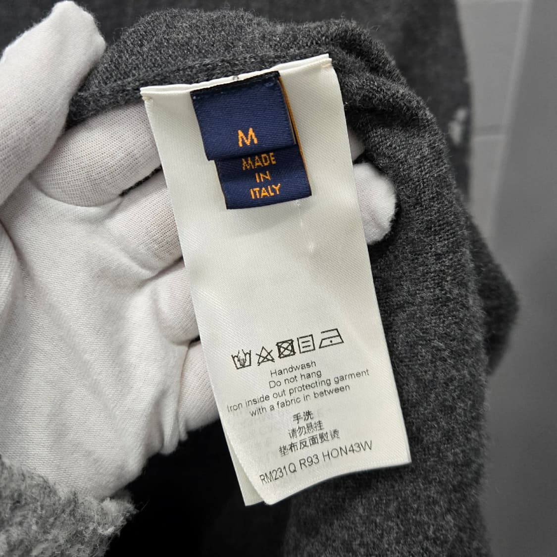 (M) 루이비통 LV 모노그램 캐시미어 가디건1 상품이미지3