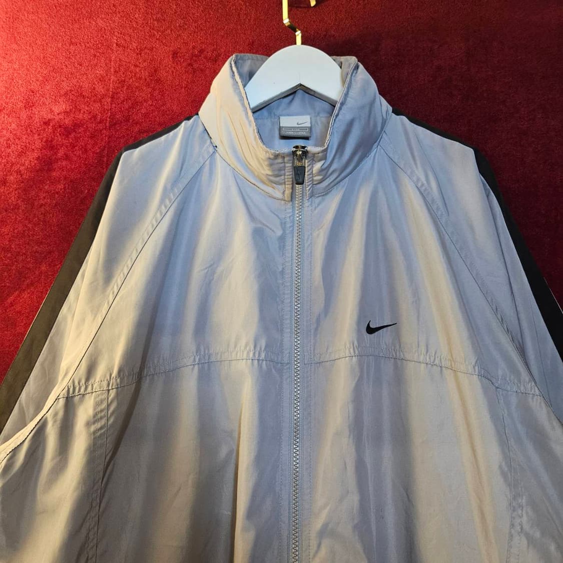나이키(Nike) 2002's 사이드라인 그레이 올드스쿨 바람막이 상품이미지2