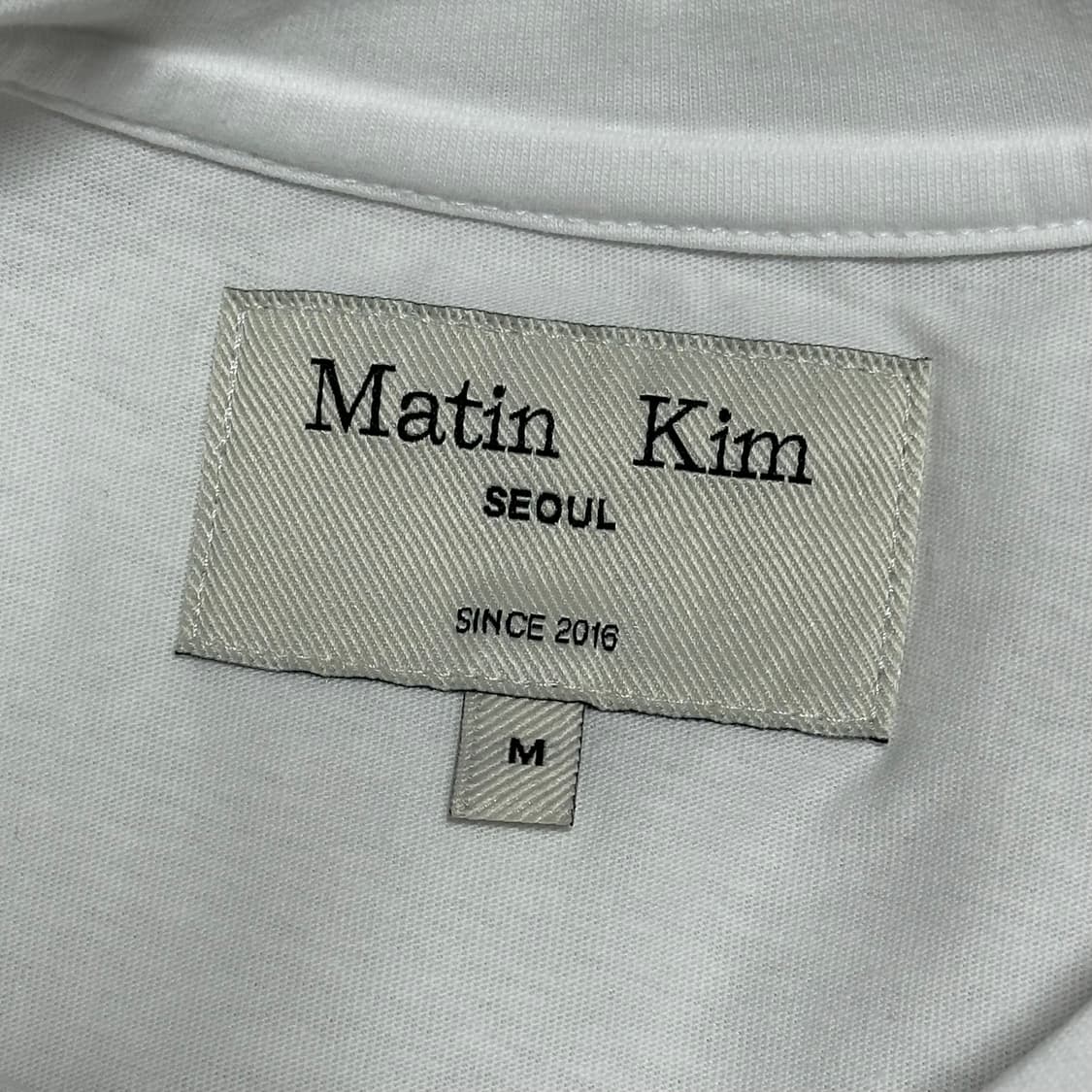 M 새상품 마뗑킴 여성용 화이트 반팔티 상품이미지4