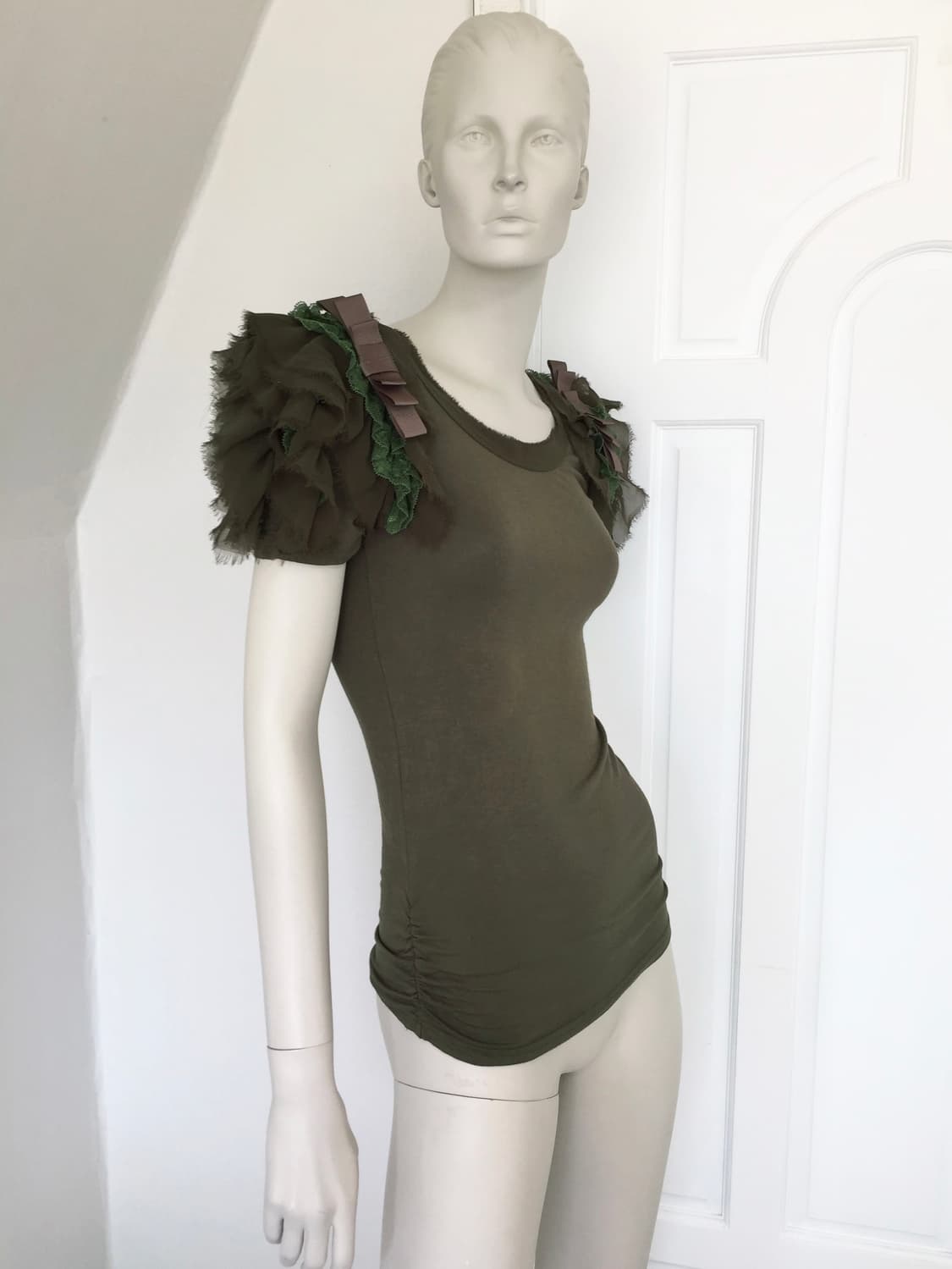 Women’s Decorative Sleeve Detail Top 상품이미지2