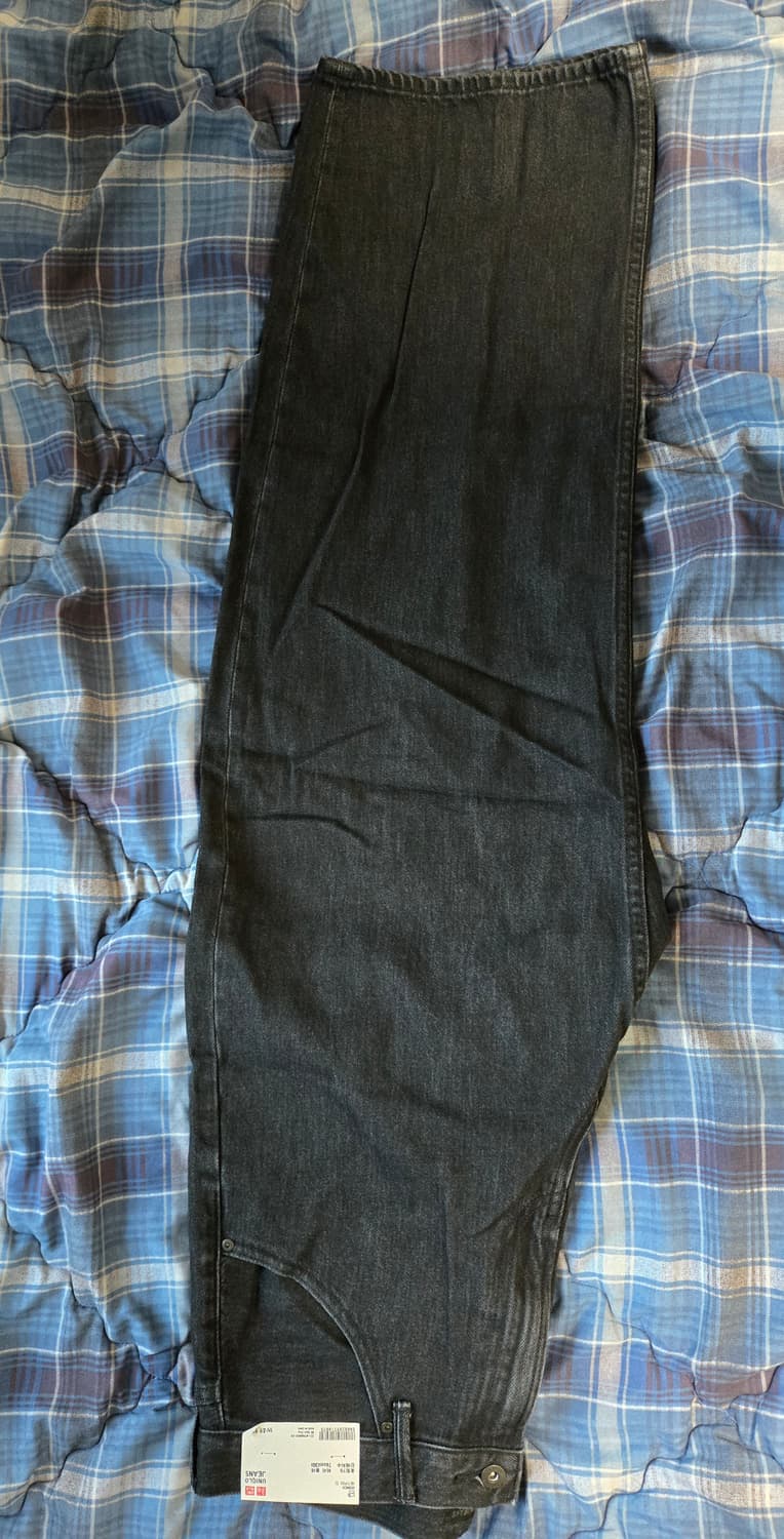 유니클로 배기커브진 다크 그레이 30사이즈 판매합니다. 상품이미지3