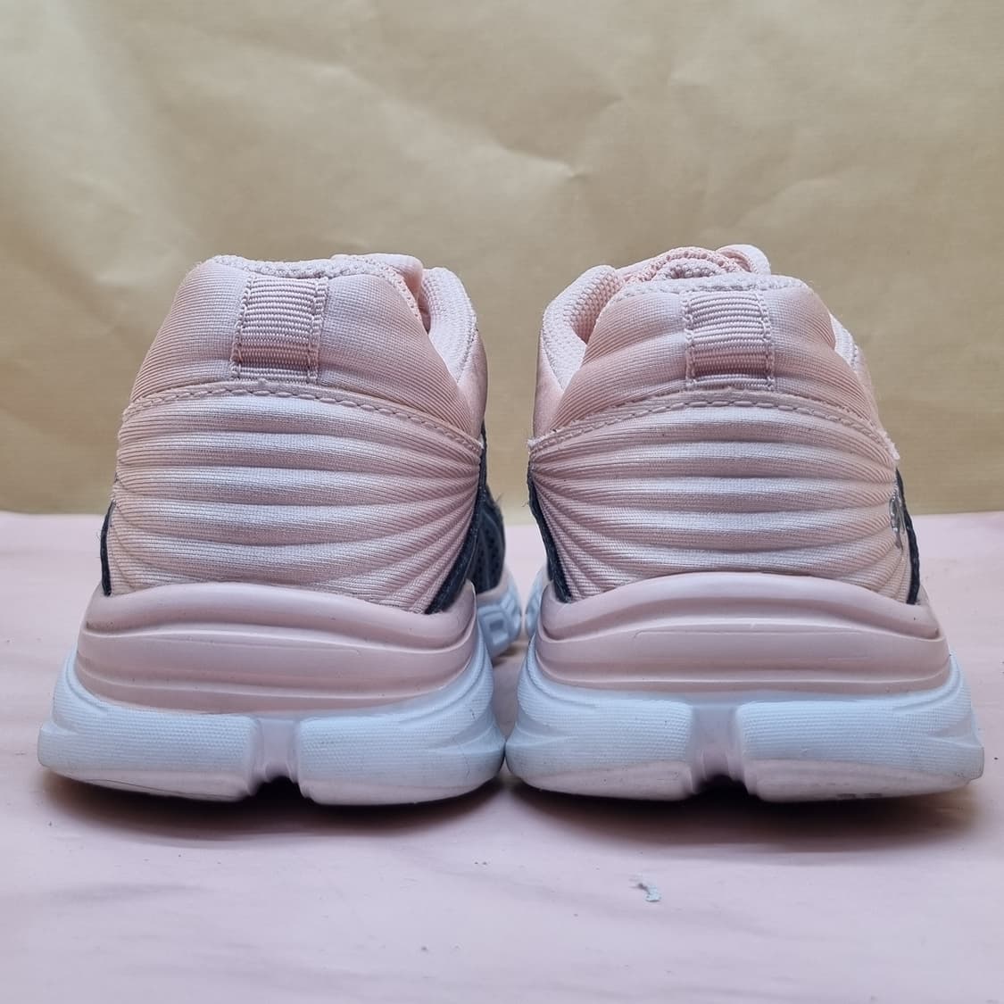 휠라 메모리 여성 런닝화 240 상품이미지4