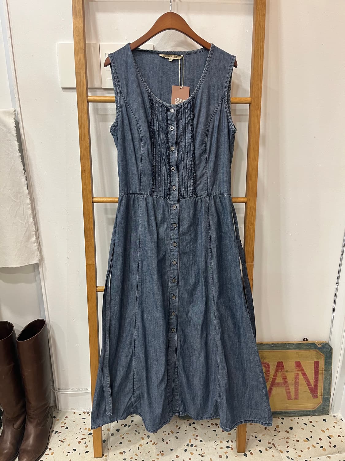 [정품/11] 로라 애슐리 핀턱 러플 데님 롱 원피스 상품이미지1