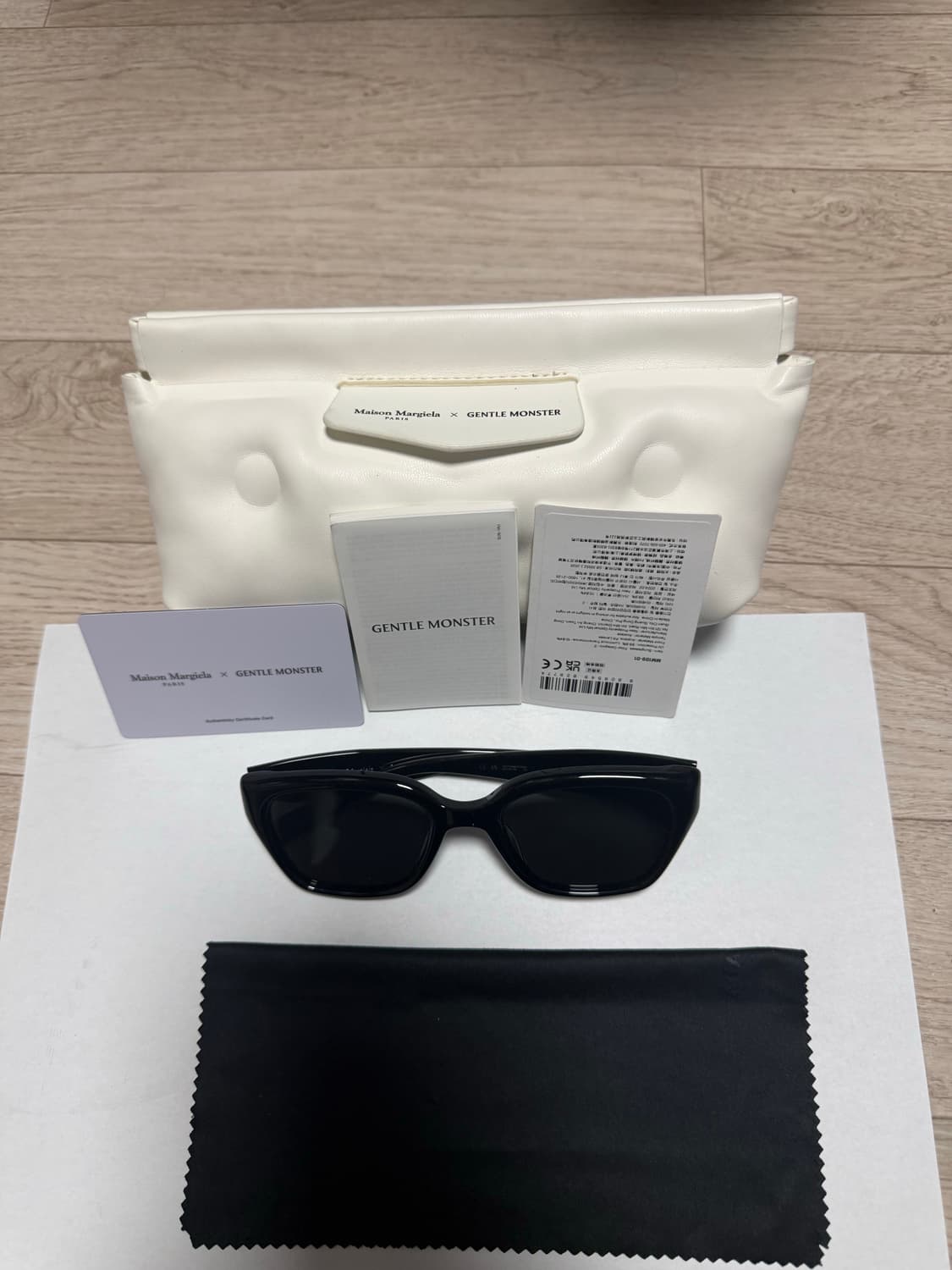 젠틀몬스터 마르지엘라 mm109 팝니다. 상품이미지1