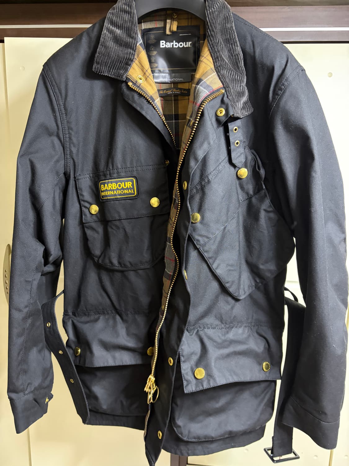 바버 인터네셔널 A7 42 상품이미지1