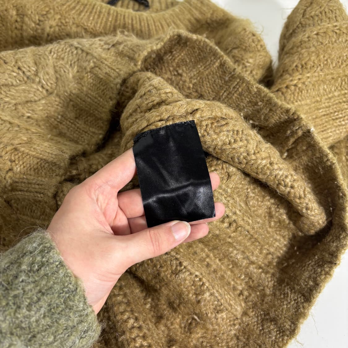 M 버버리 프로섬 베이지 모헤어 꽈배기니트 상품이미지5