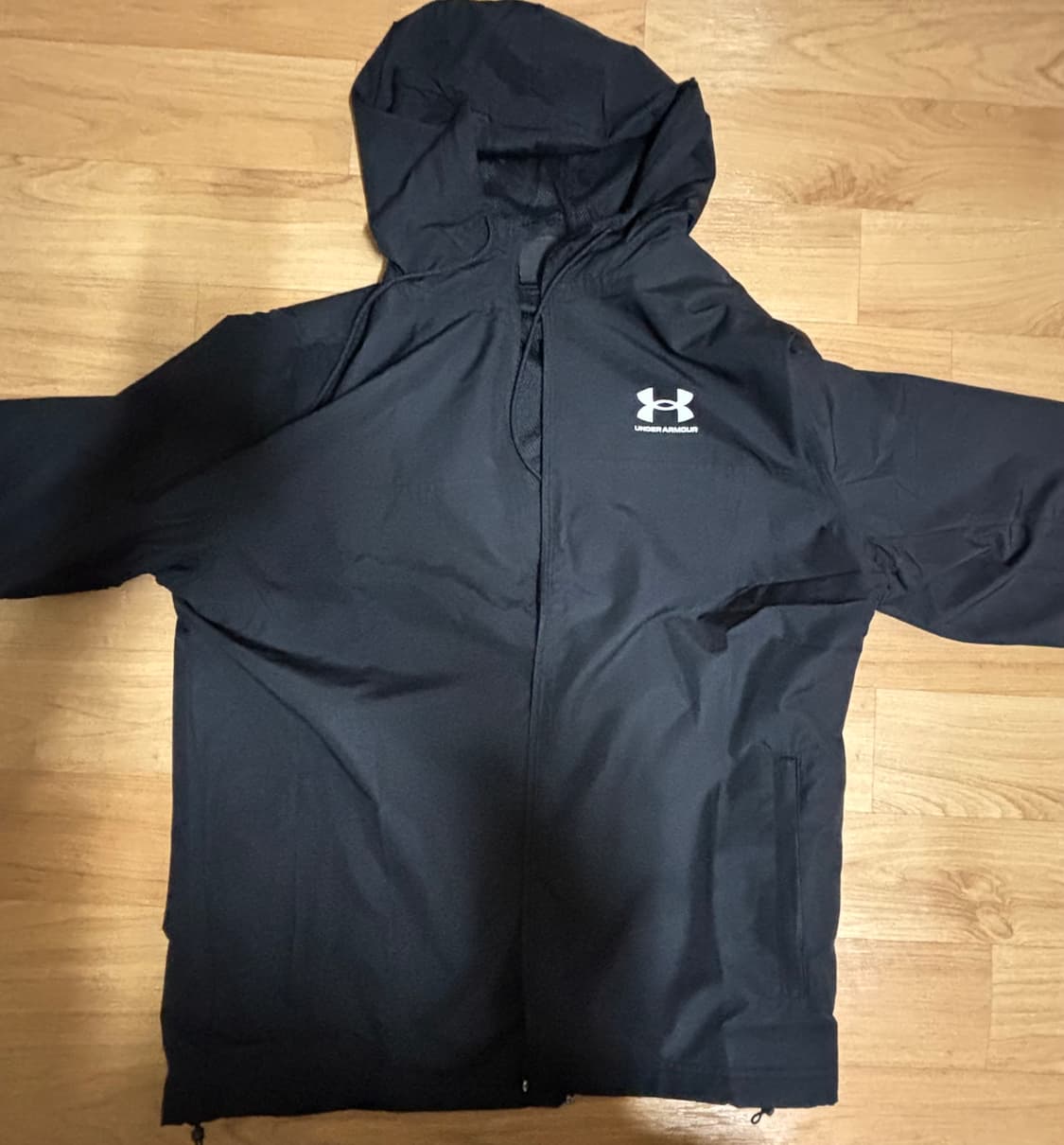 (무료배송)언더아머 라이벌 우븐 윈드브레이커 블랙 화이트 상품이미지2