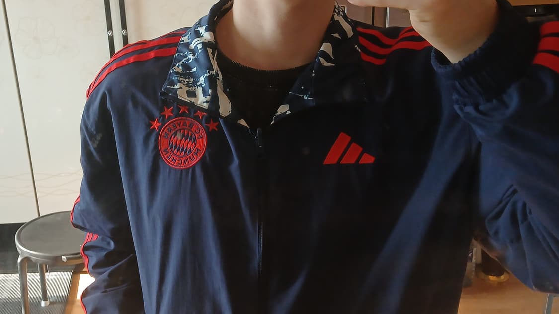아디다스 바이에른 뮌헨 양면 바람막이 L / Adidas Bayern 상품이미지1