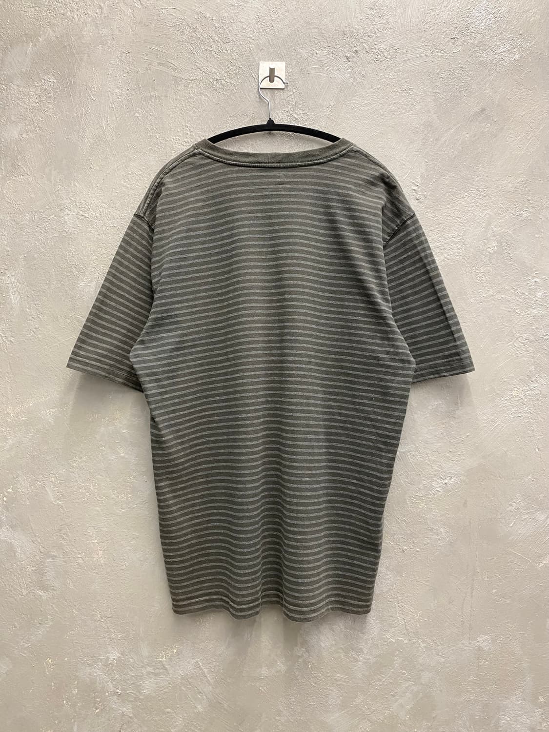[L] Carhartt 칼하트 카키 스트라이프 반팔 티셔츠 상품이미지4