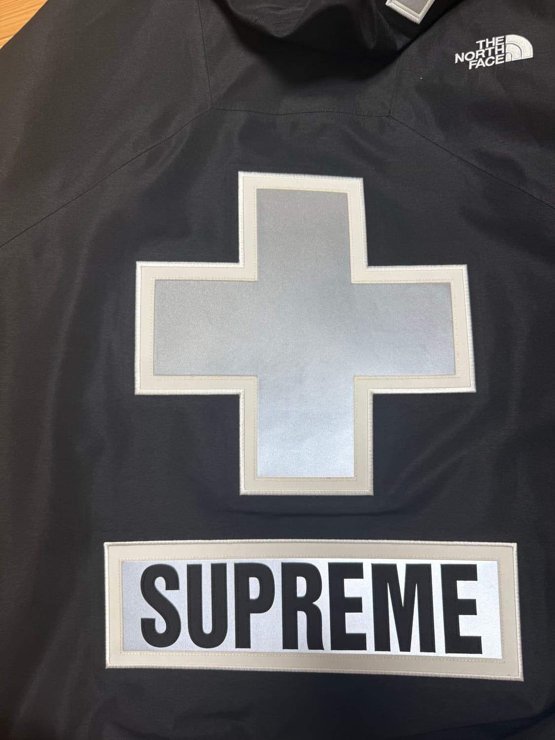 XL 슈프림 노스페이스 서밋 시리즈 마운틴 자켓 상품이미지4