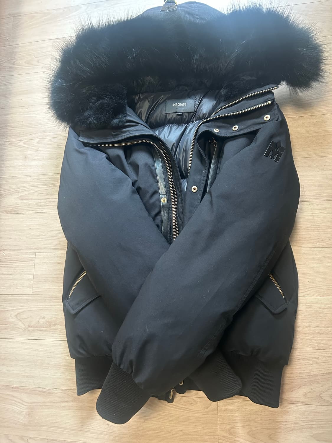 맥케이지 딕슨 금장 블랙퍼 36사이즈 숏패딩 상품이미지1