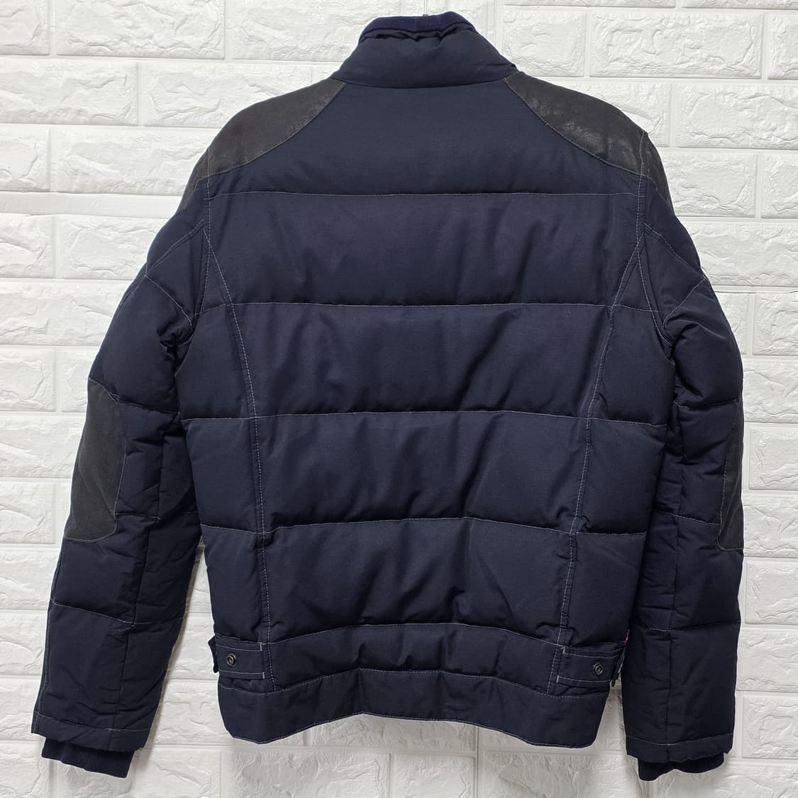 택포// 리바이스 다운 패딩 L 상품이미지4