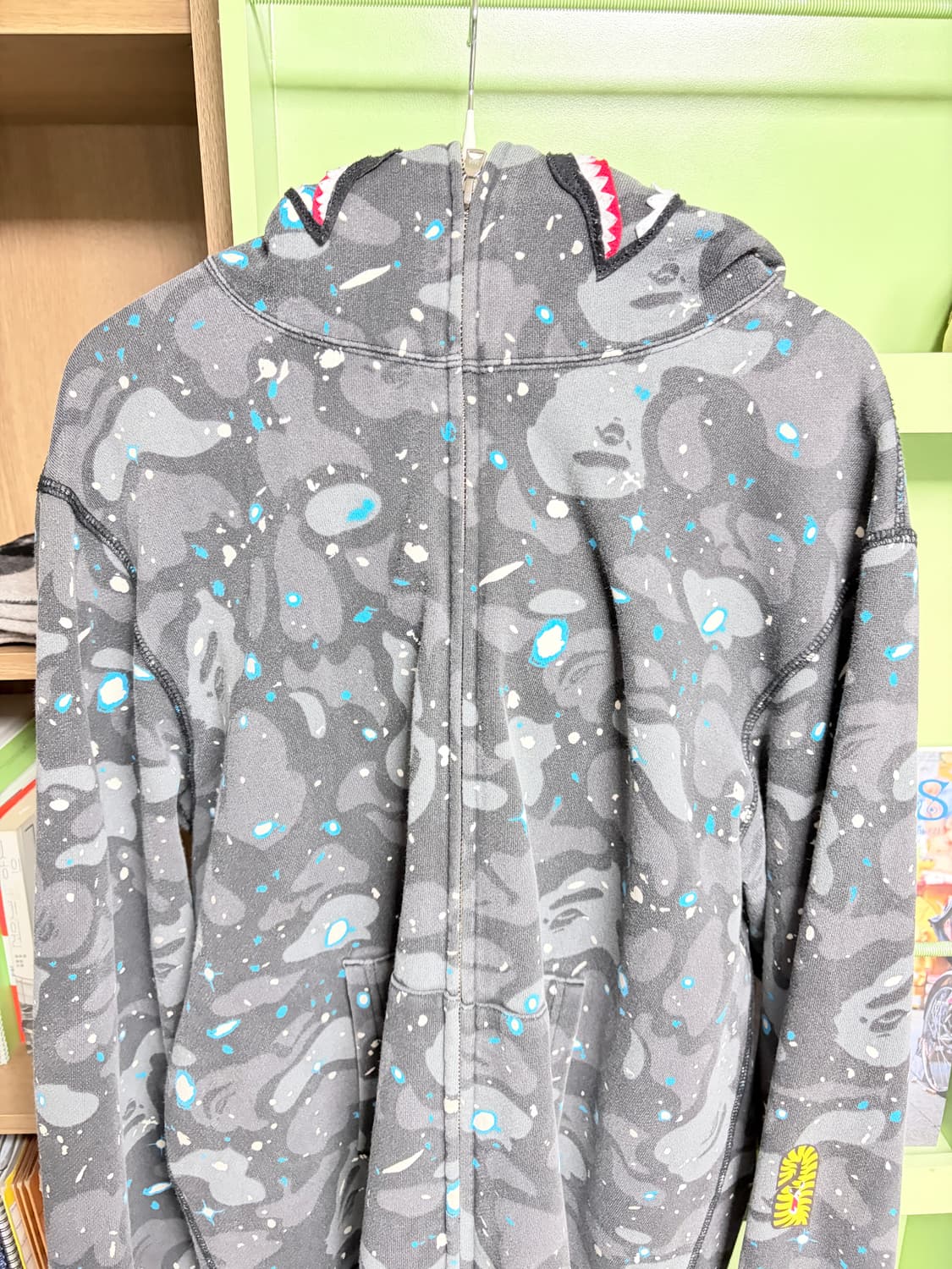 베이프 샤크후드 스페이스 상품이미지2