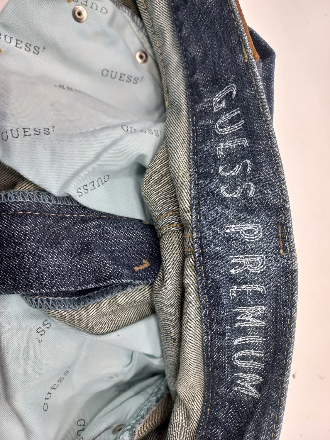 Guess Premium y2k 큐빅 청바지  허리 30 상품이미지1