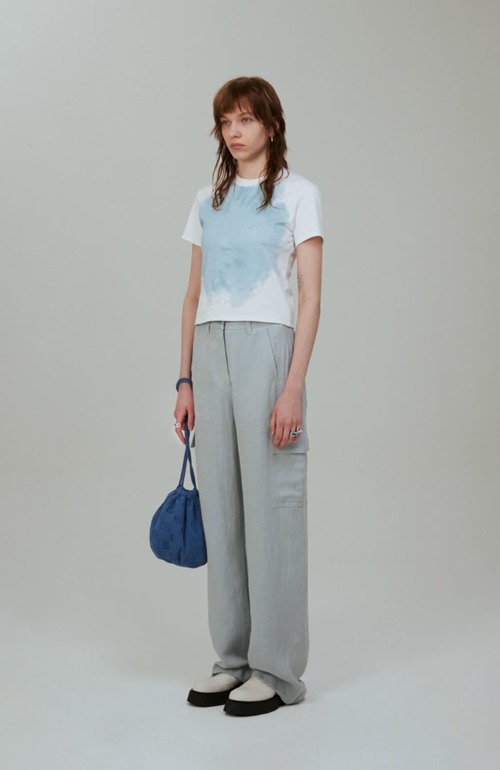 [인사일런스우먼] 프린티드 크롭 티셔츠 (BLUE) 상품이미지3