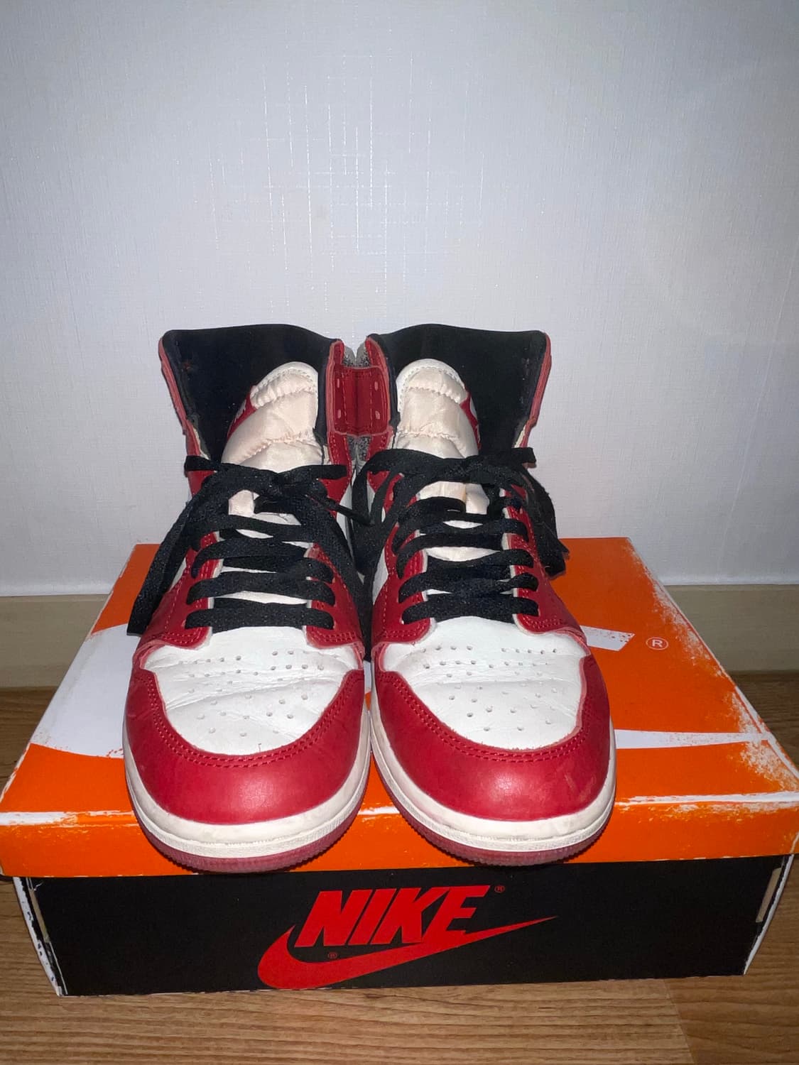 나이키 에어 조던 1 레트로 하이 OG 시카고 2022 상품이미지3