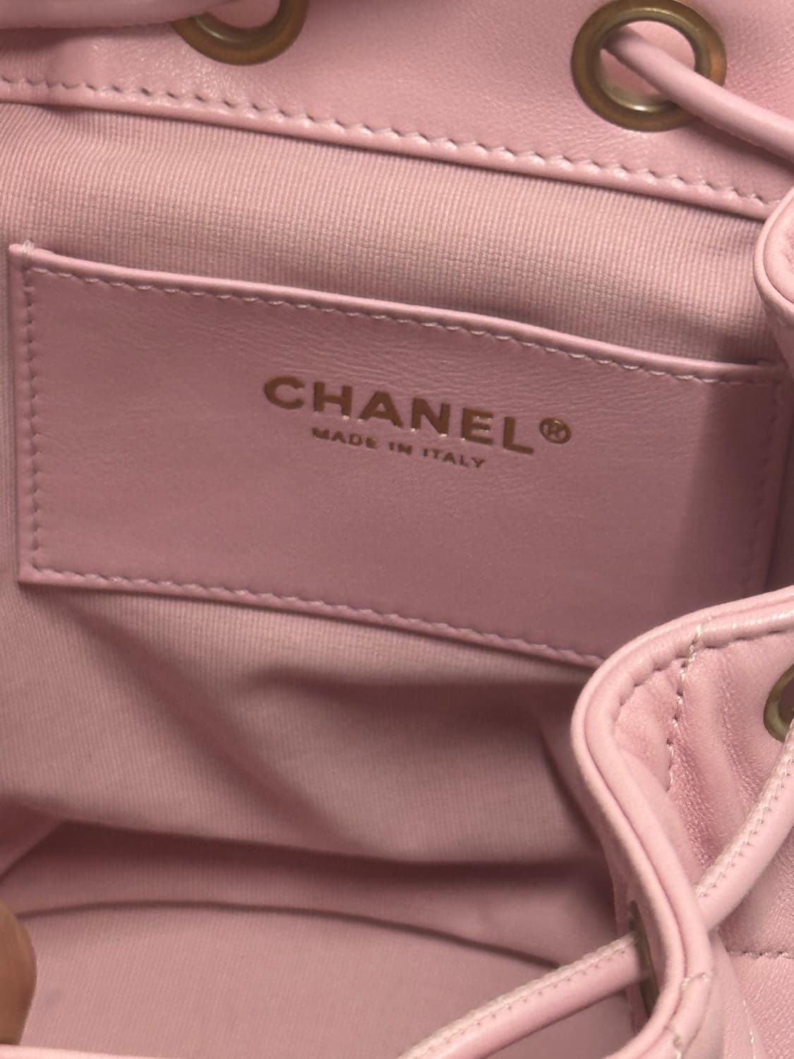 샤넬 백팩 CHANEL 레터링 체인 퀼팅 미니백 AS4866 상품이미지8