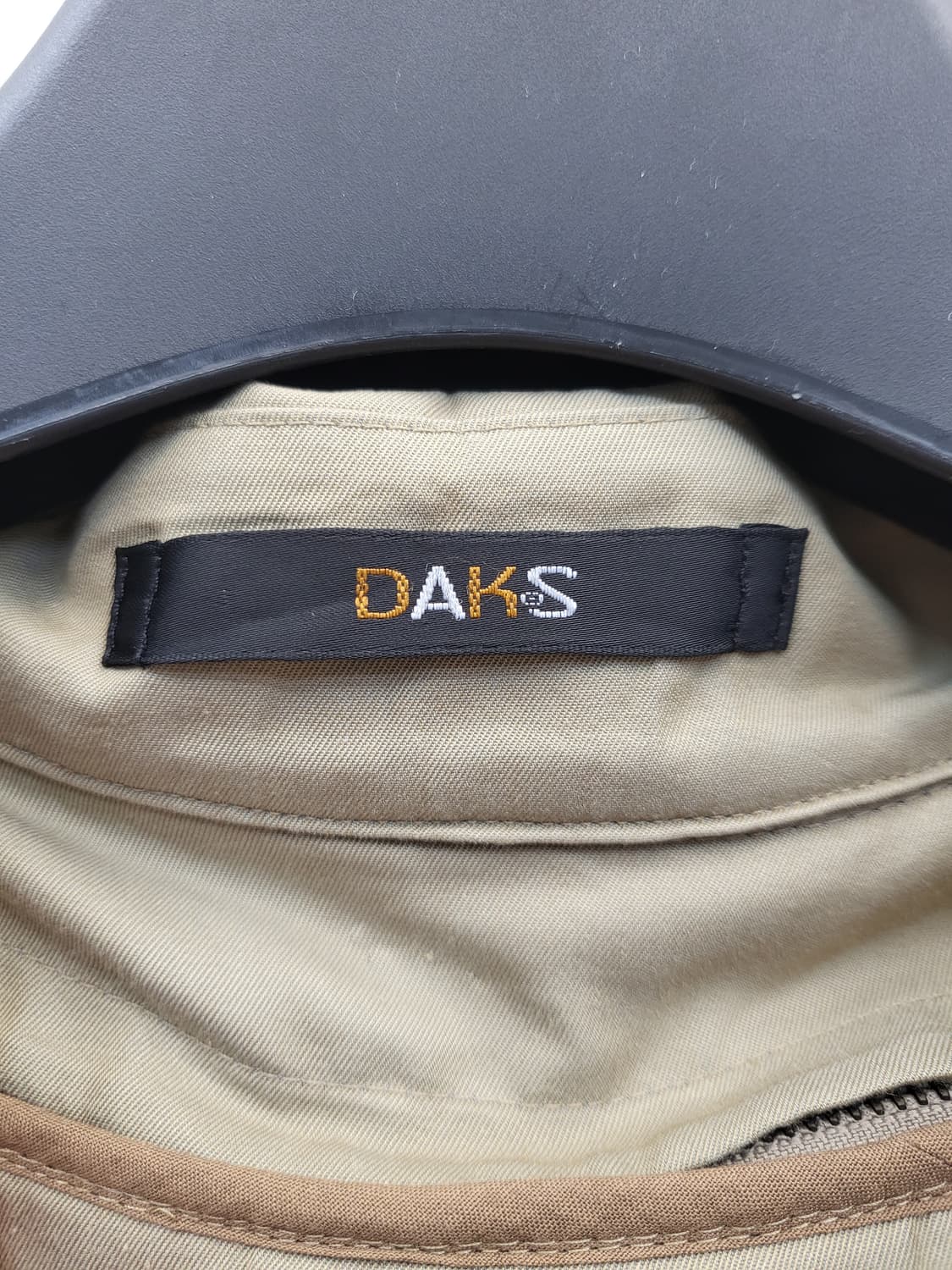 DAKS 남성 베이지 트렌치코트 상품이미지4