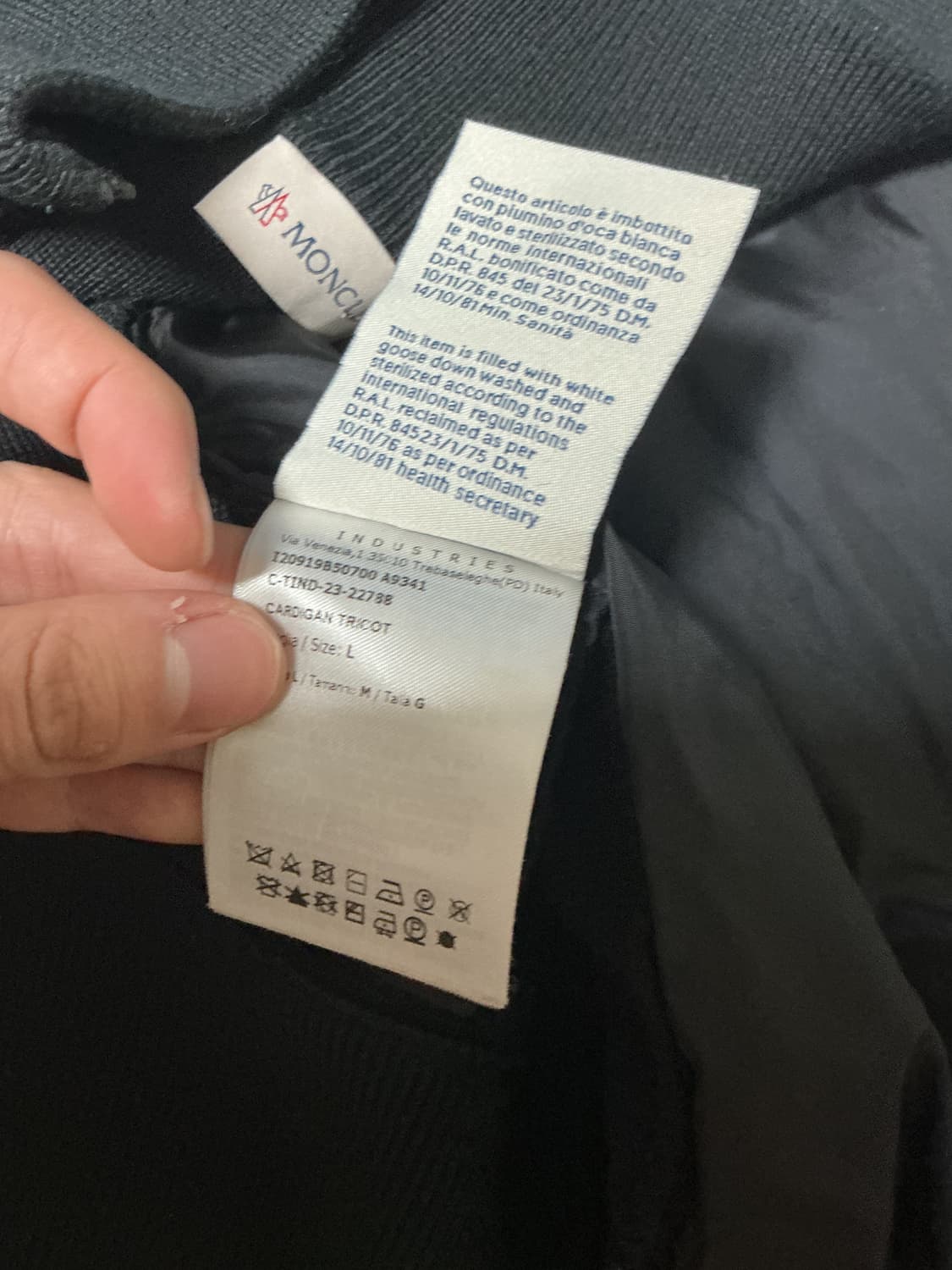 몽클레어 니트 패딩 블랙 사이즈 L 상품이미지4