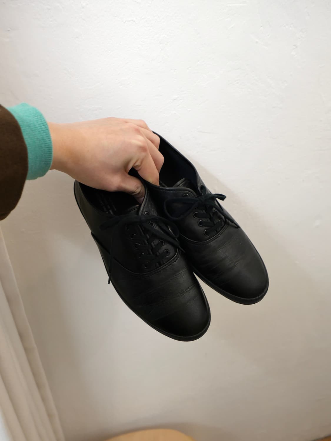 꼼데가르송 레더 스니커즈 상품이미지1