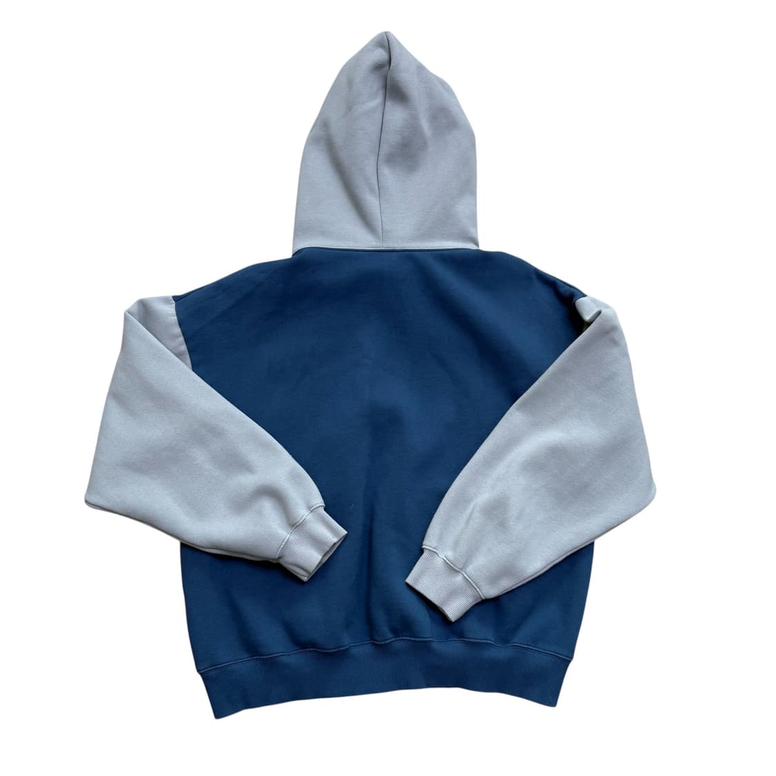 이스트쿤스트 후드티 상품이미지3