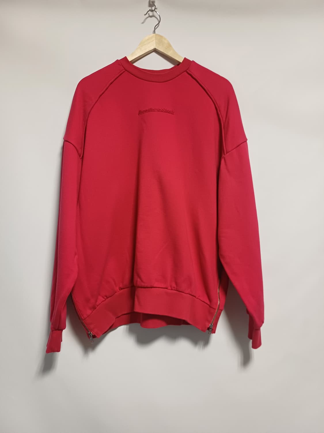 JUUN.J 준지 18FW 오버핏 레드 맨투맨 / 사이드지퍼 상품이미지1