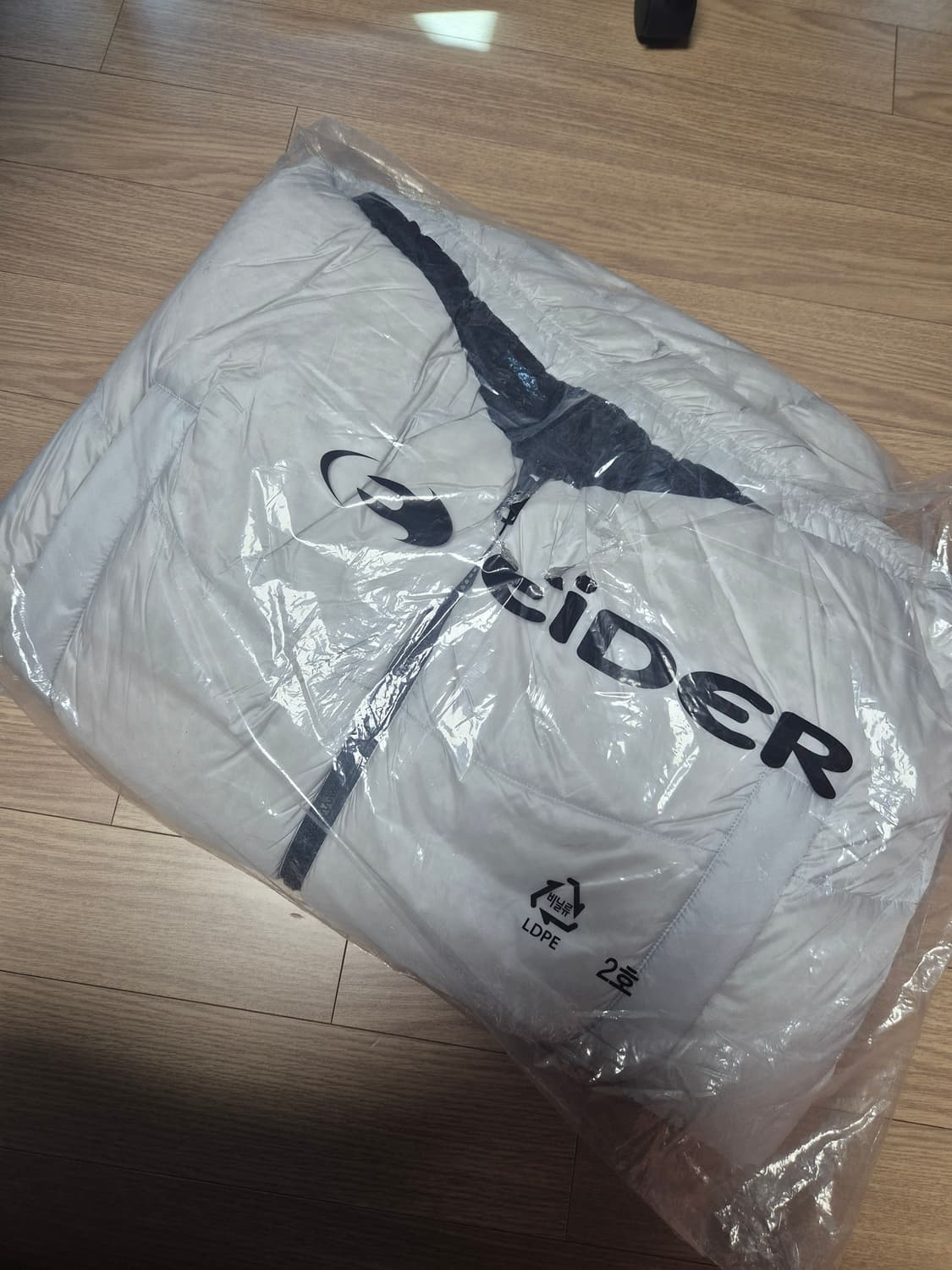 정품 새상품 아이더 이글루 패딩 라이트그레이 XL 상품이미지1