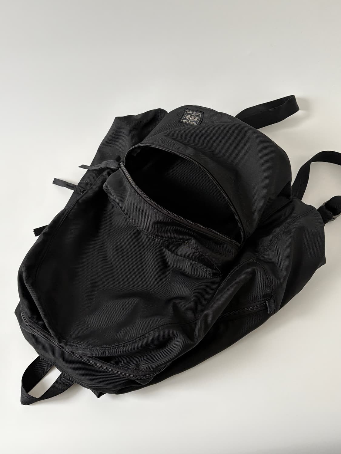 Round Backpack (Black) 상품이미지7