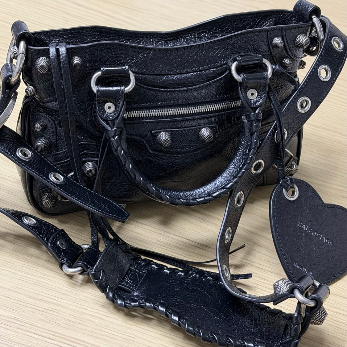 발렌시아가 네오카골 스몰 토트백 블랙 판매합니다 상품이미지1