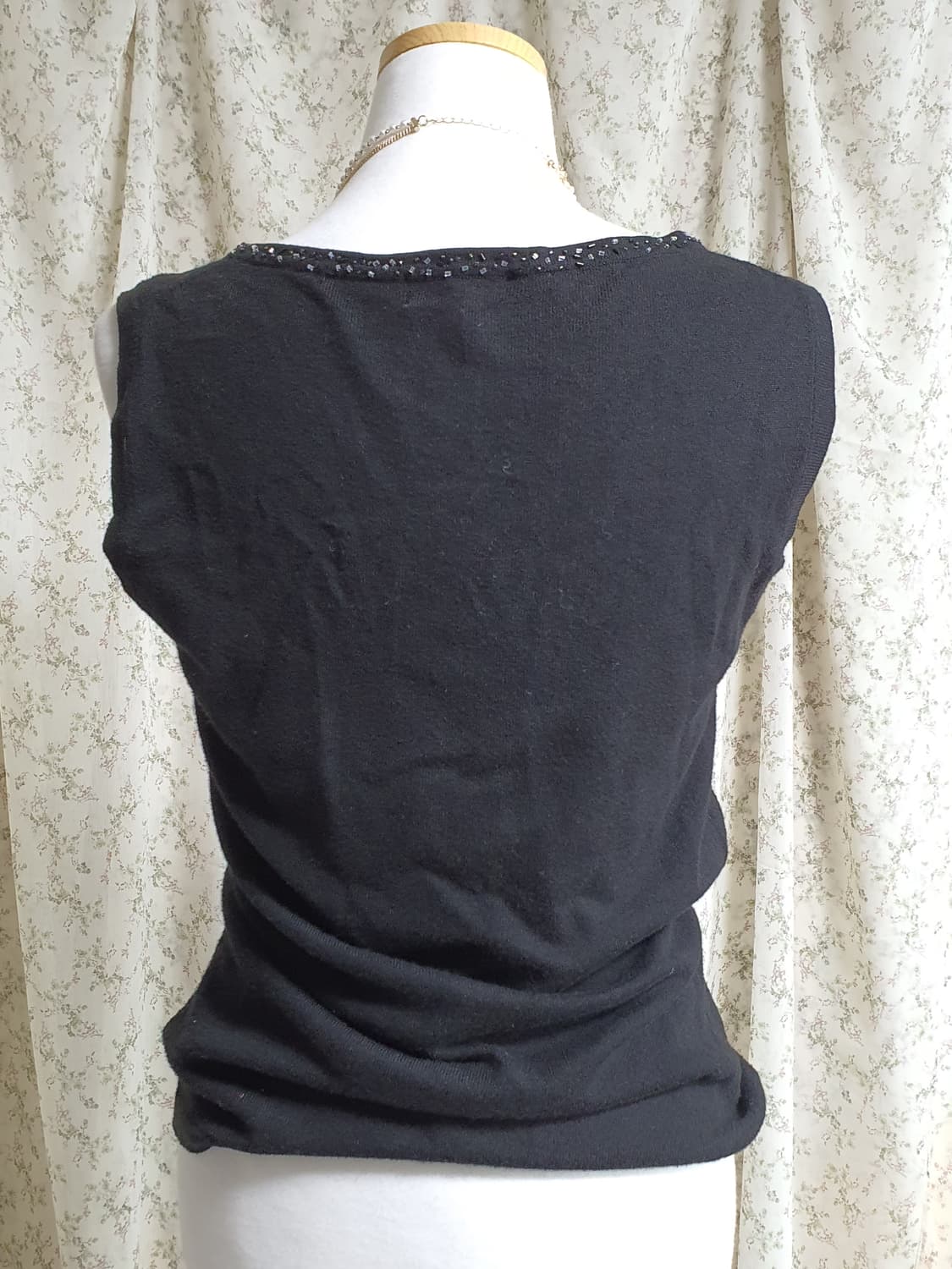 [일본빈티지] 블랙 비즈 캡소매 니트 탑 상품이미지4