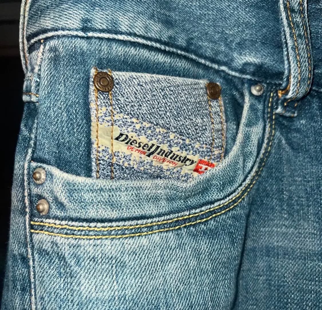 디젤 로우라이즈 부츠컷 팬츠 26 상품이미지2