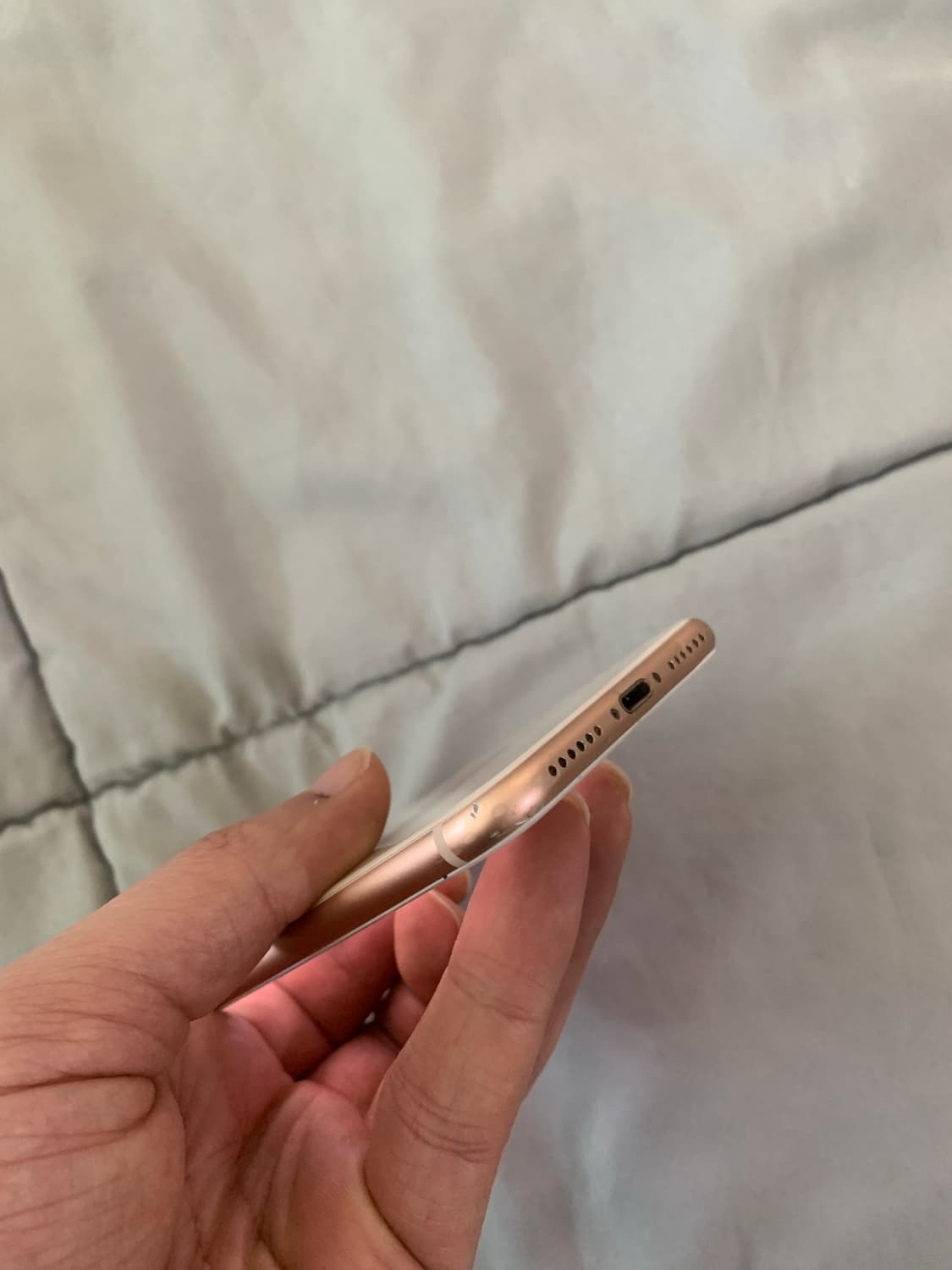 아이폰8 골드 64GB 상품이미지5