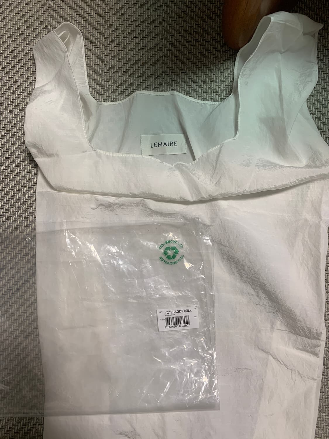 르메르 드라이실크 토트백 상품이미지1