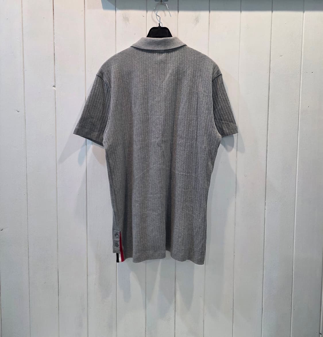 톰브라운 넥카라 반팔티 "THOM BROWNE" 상품이미지2