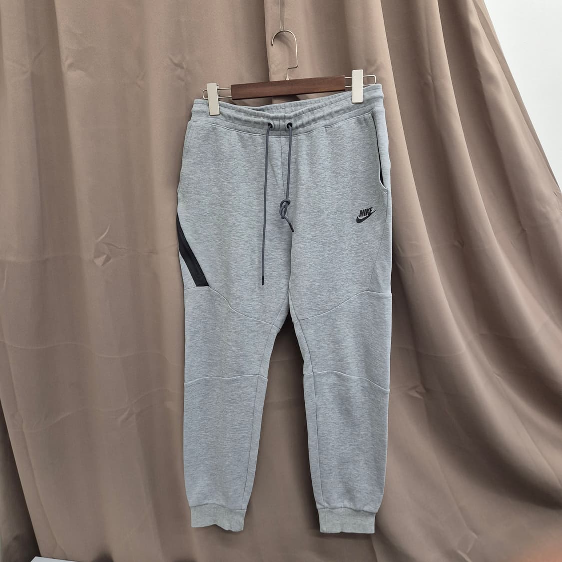 나이키 테크 플리스 조거 팬츠 L 상품이미지3