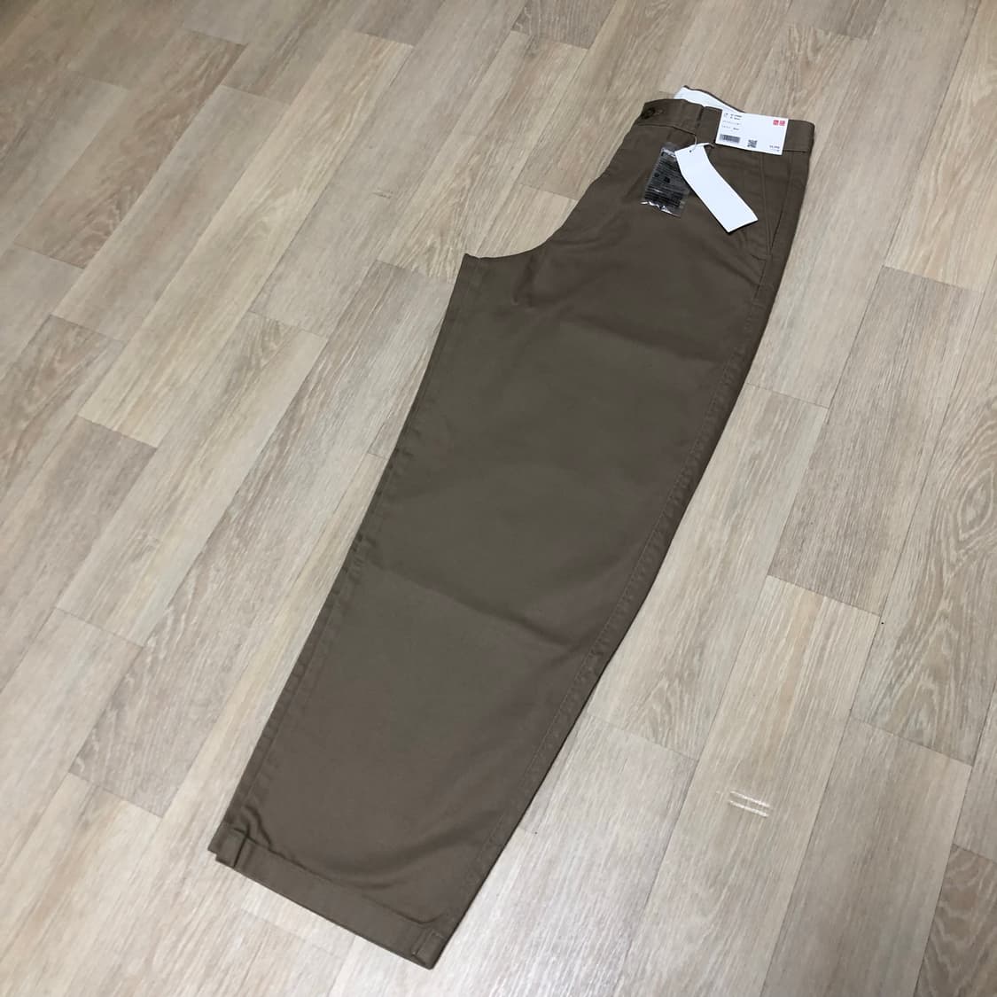 (30) 새상품 유니클로U 와이드핏 치노팬츠 베이지 상품이미지7