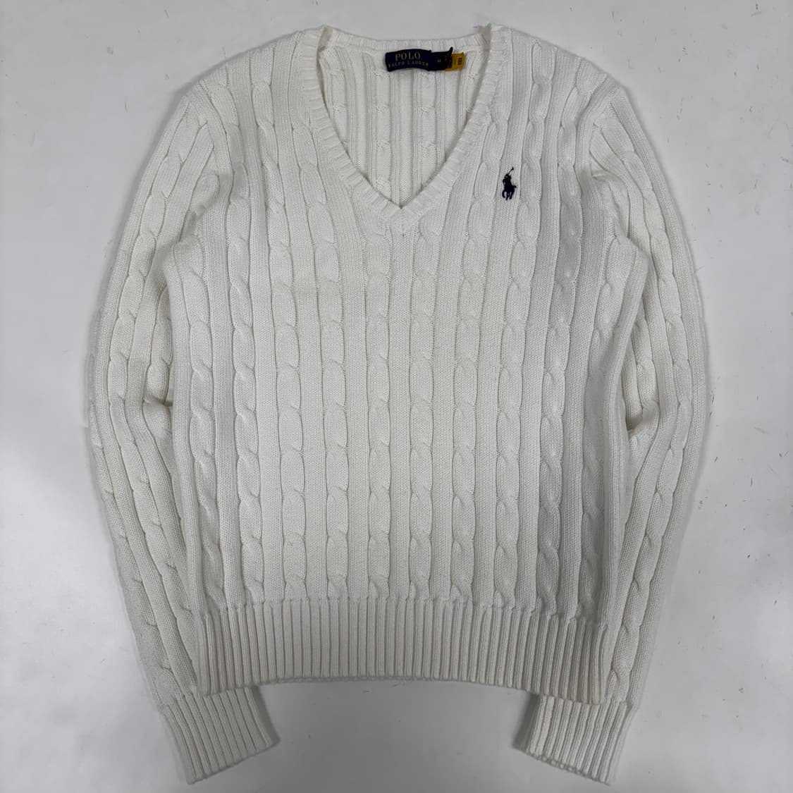 폴로 브이넥 니트  상품이미지3