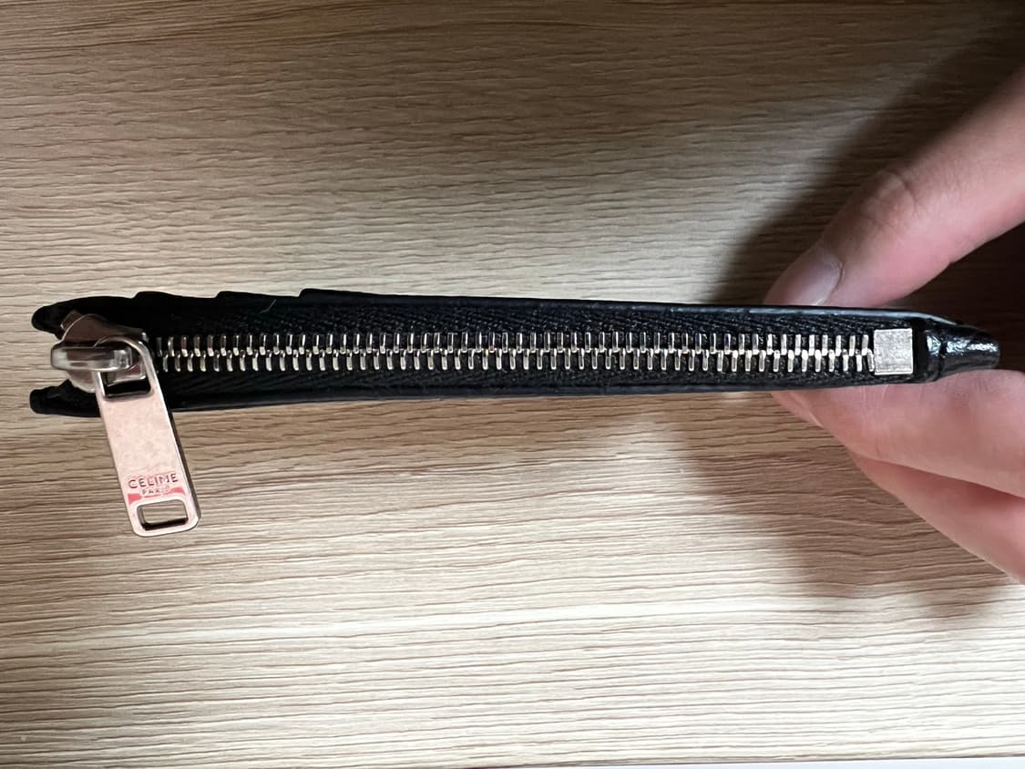 셀린느 그레인드 카프스킨 지퍼 카드 홀더 블랙 상품이미지3