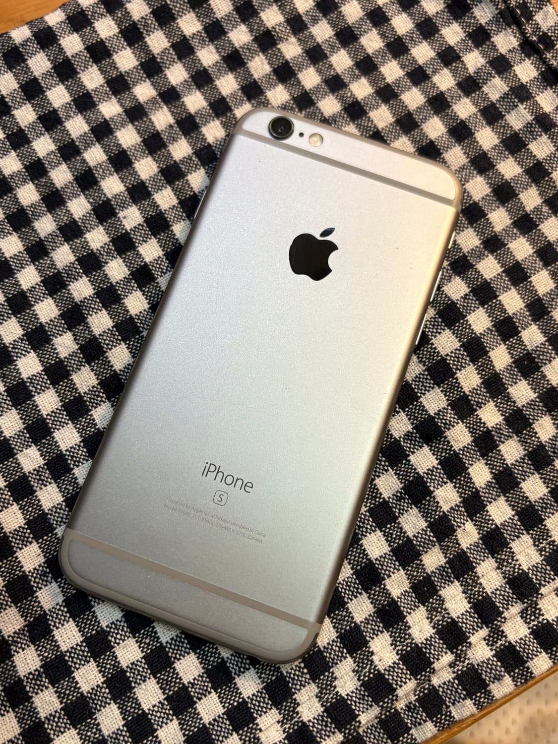 아이폰 6s 스페이스그레이 128기가 상품이미지1