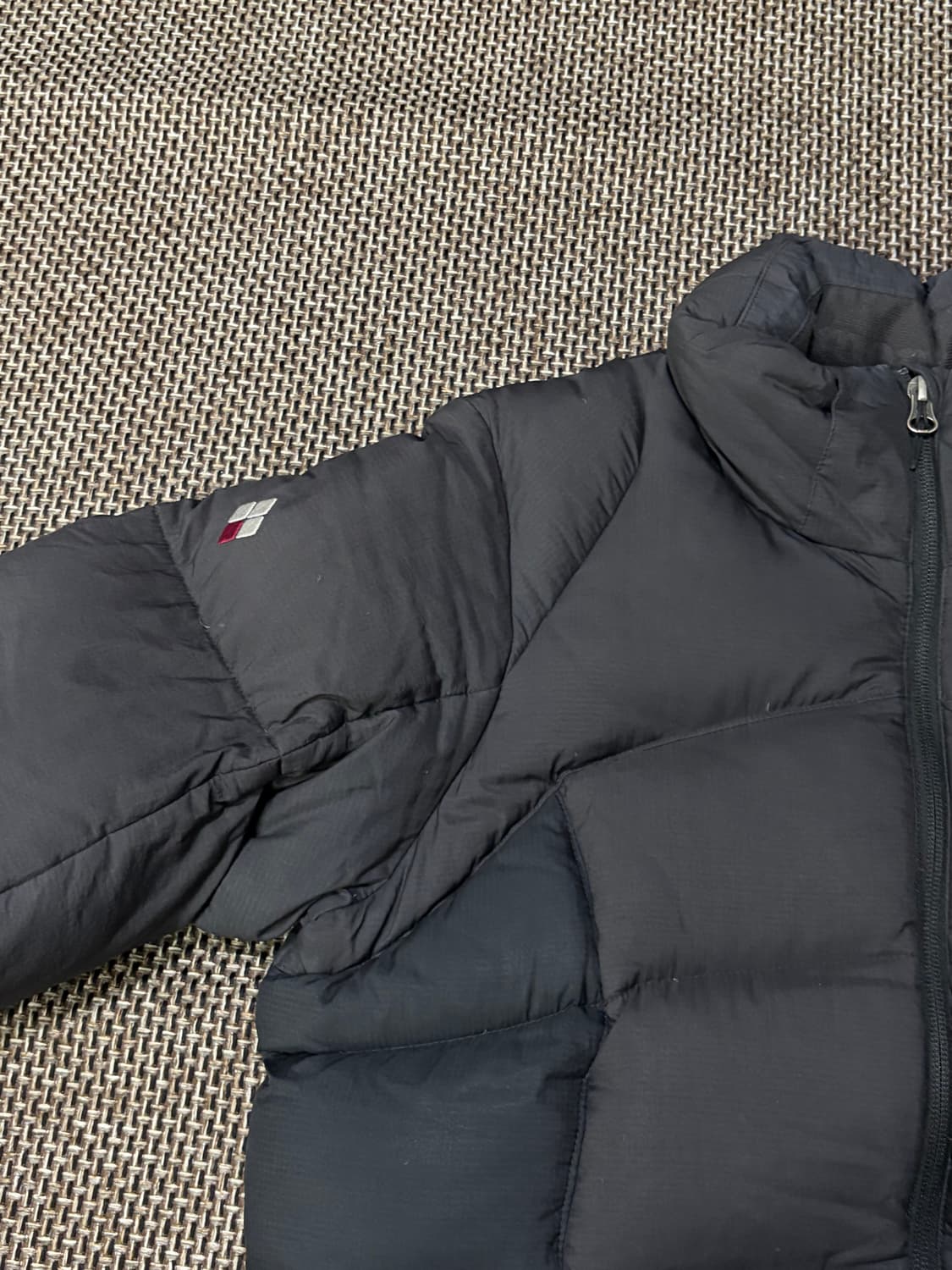 몽벨 푸퍼 패딩 블랙 상품이미지3
