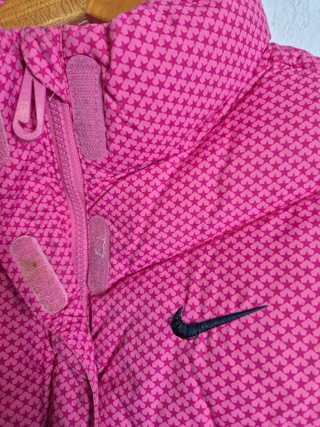 80)나이키 여성 핑크 패턴 패딩 조끼 상품이미지2