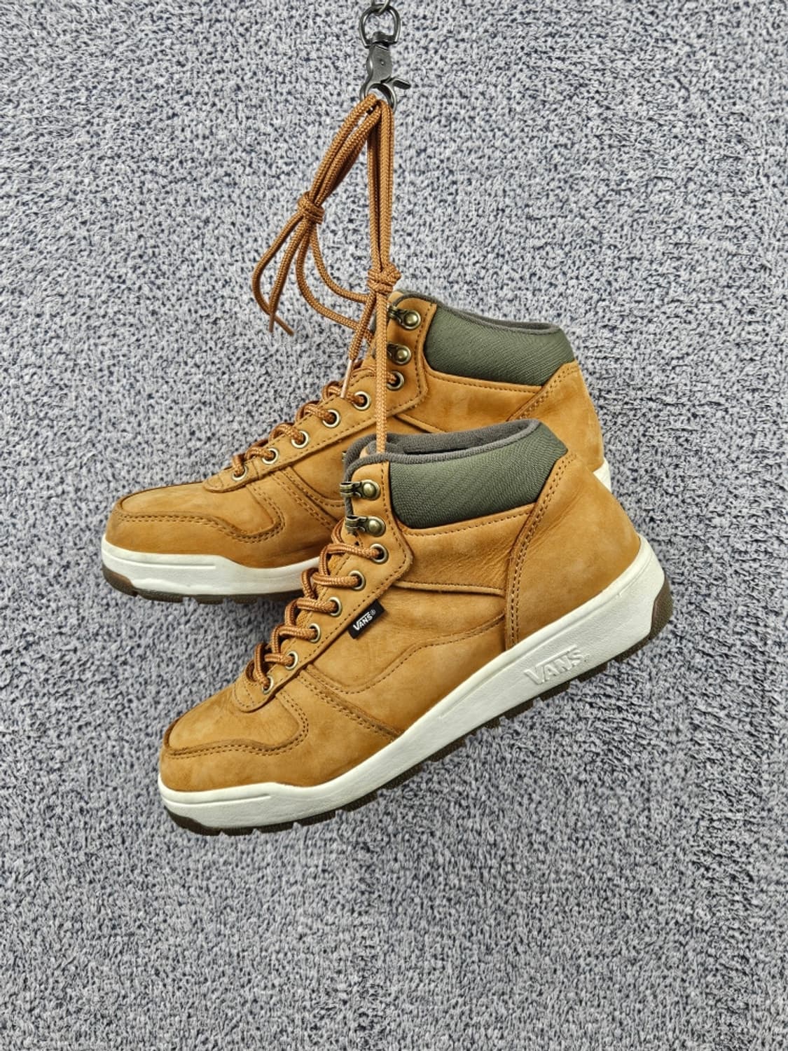 반스 워커비 V2552Z 누벅 미드 스니커즈 (265MM) / 11185 상품이미지1