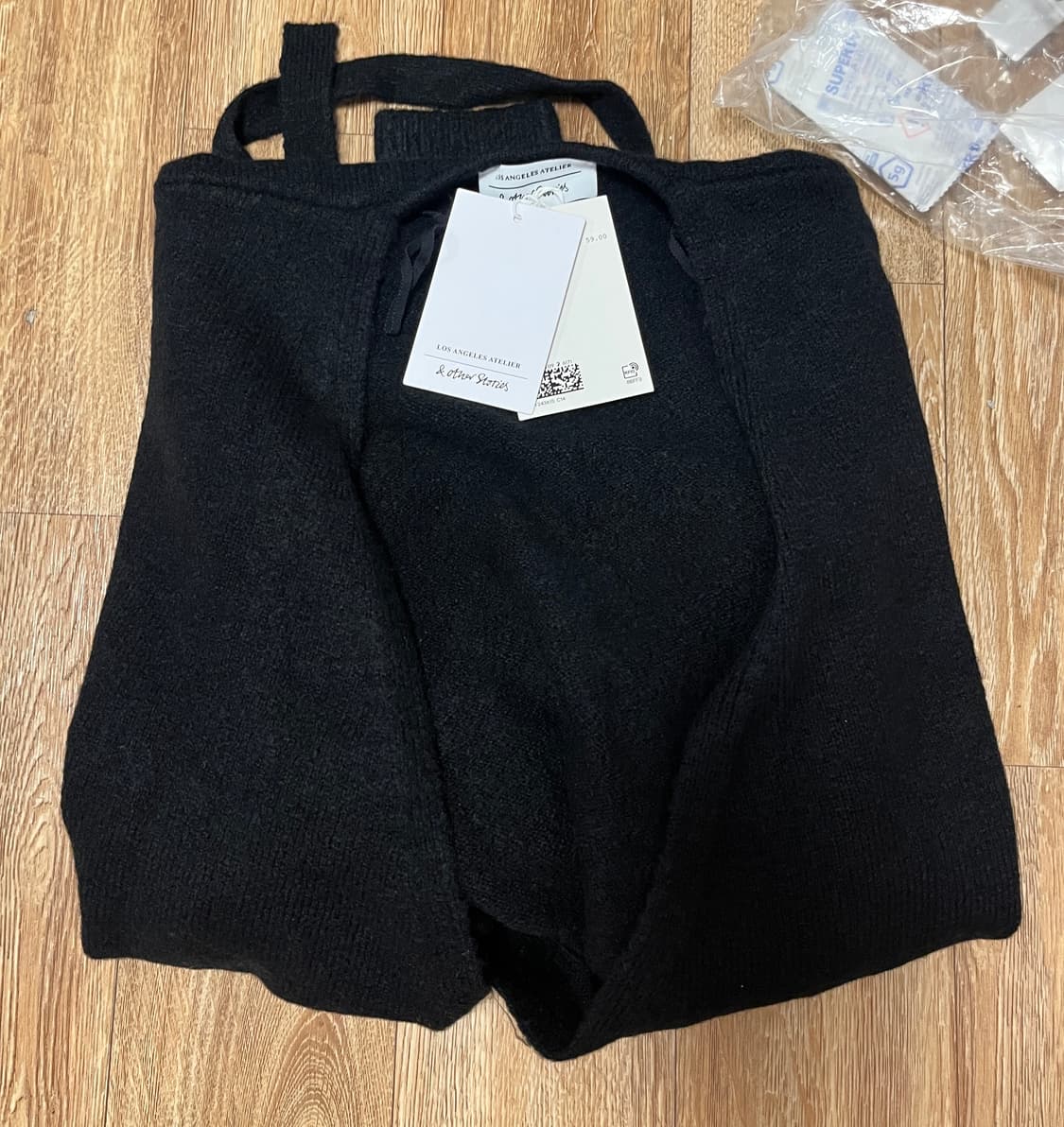 앤아더스토리즈 블랙 랩 가디건 새상품 상품이미지2