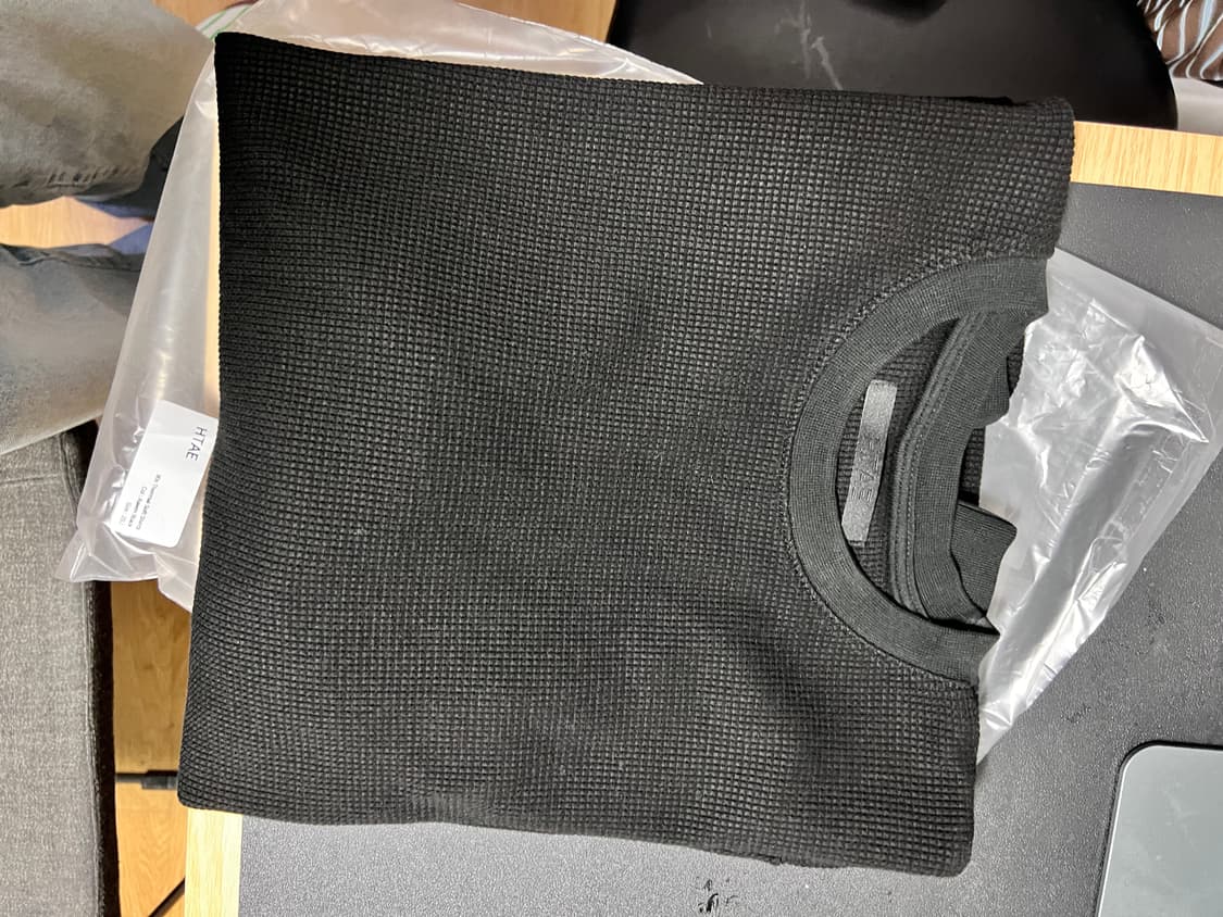 Htae 90s thermal soft shirts 2사이즈 판매합니다. 상품이미지1