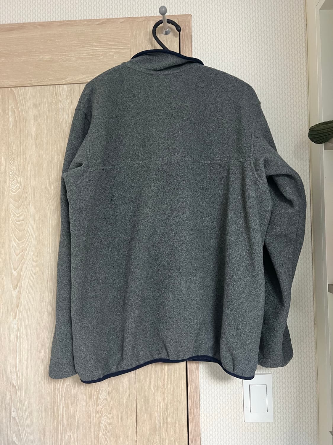 파타고니아 신칠라 니켈 네이비 플리스 상품이미지2